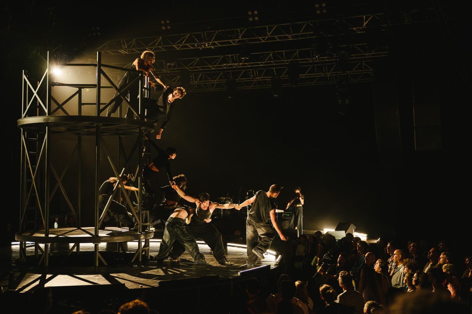 360-par-mehdi-kerkouche-elysee-montmartre